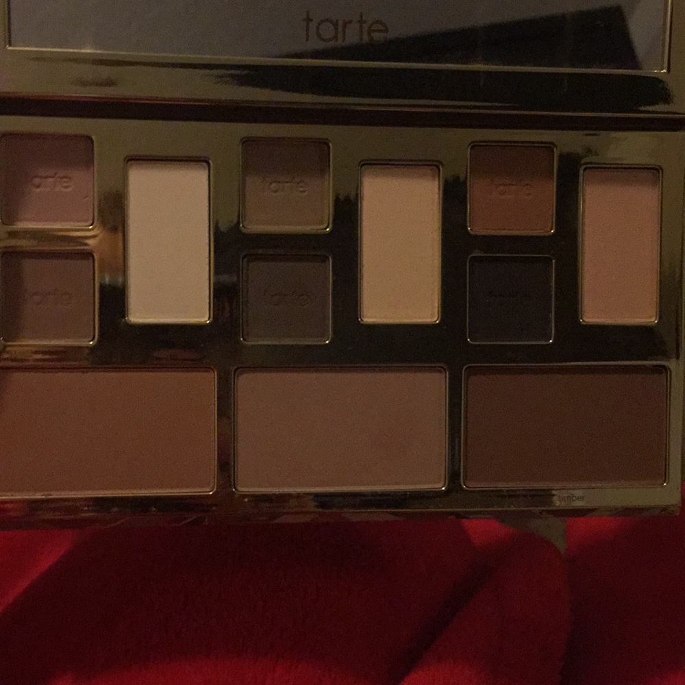 BNIB - Picture 2 of 2